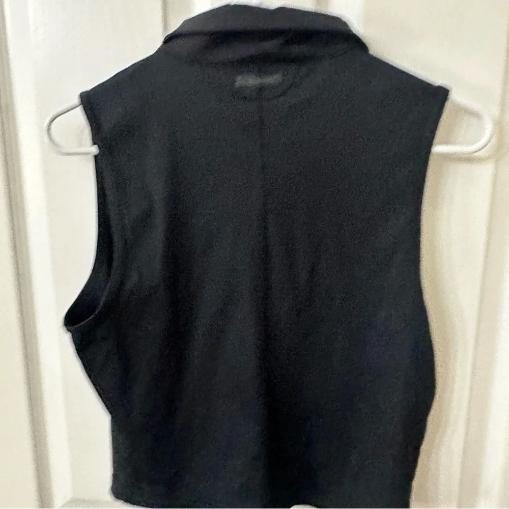 Travis Mathew Midline Zip Polo Tank, XL - Picture 3 of 4